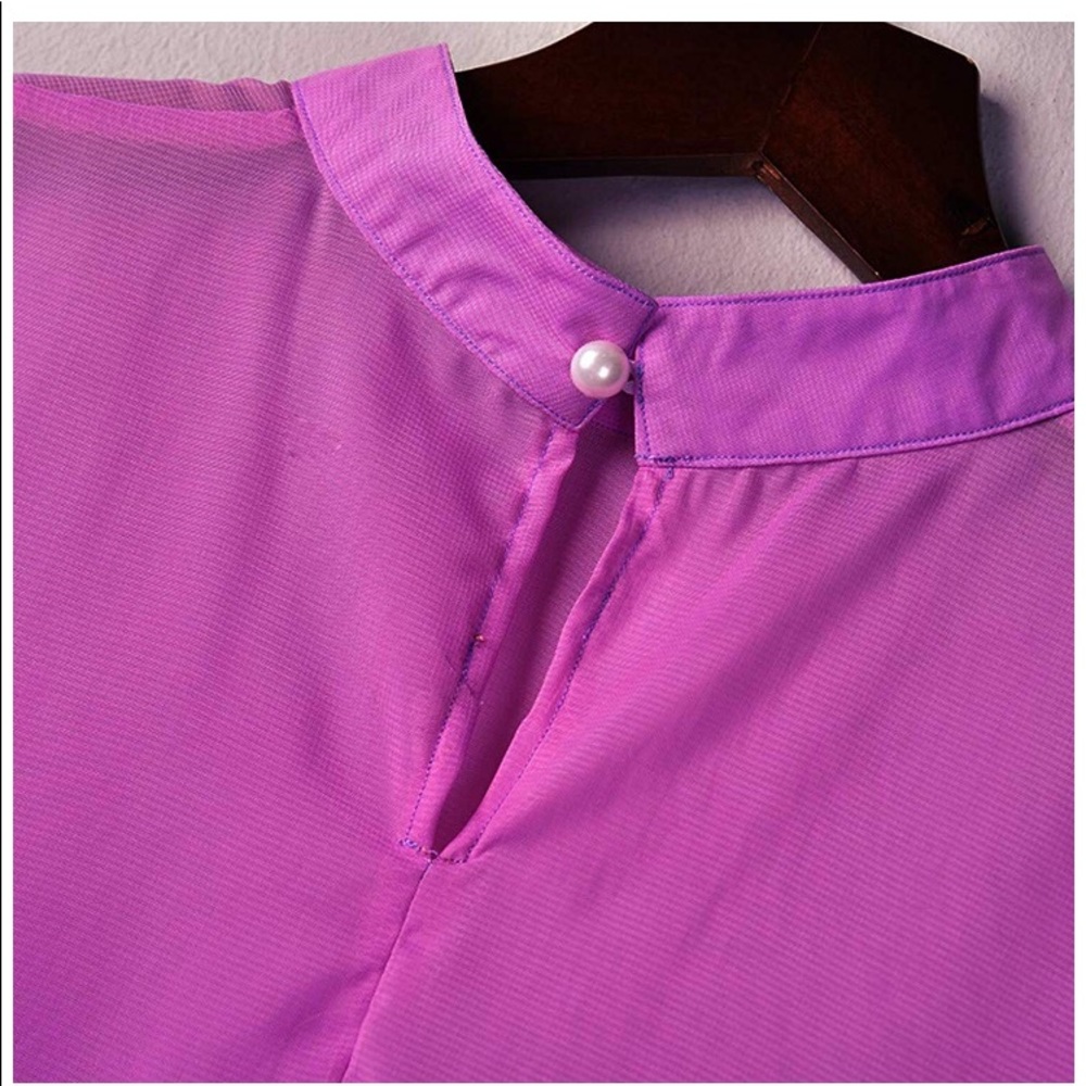Cute & flirty top w/tails!